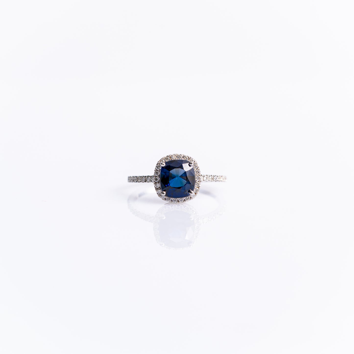 Celiao Ring - Blue Sapphire Ring